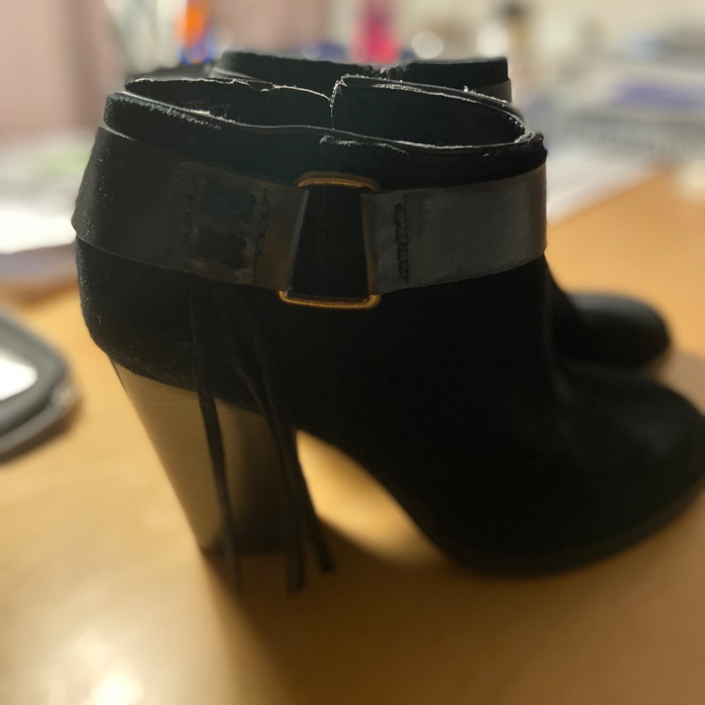 Black booties with a heel